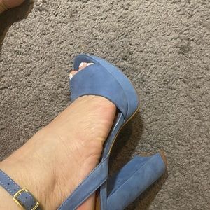 Sexy, fun strappy sandals. Slightly worn.